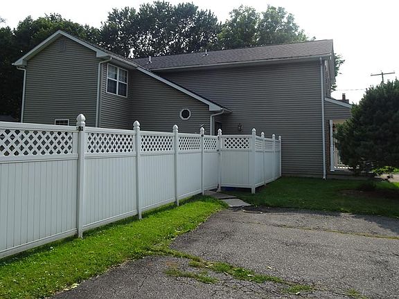 3rd image of 4435 Steuben Rd