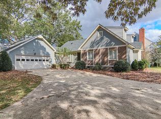 302 Maplewood Dr, Goldsboro, NC 27534
