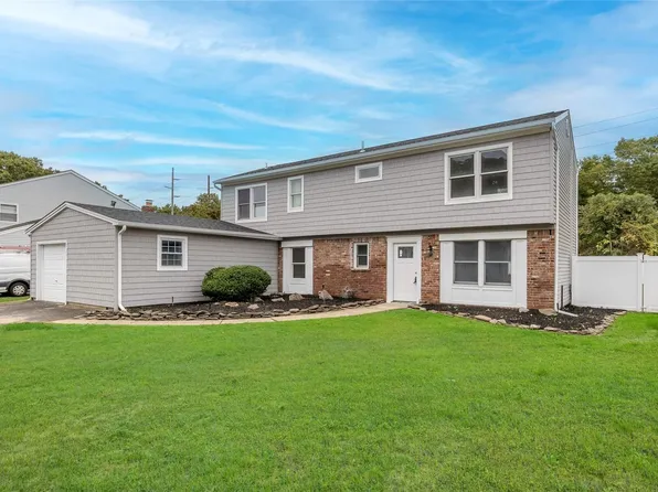 68 San Rafael Avenue, Holbrook, NY 11741