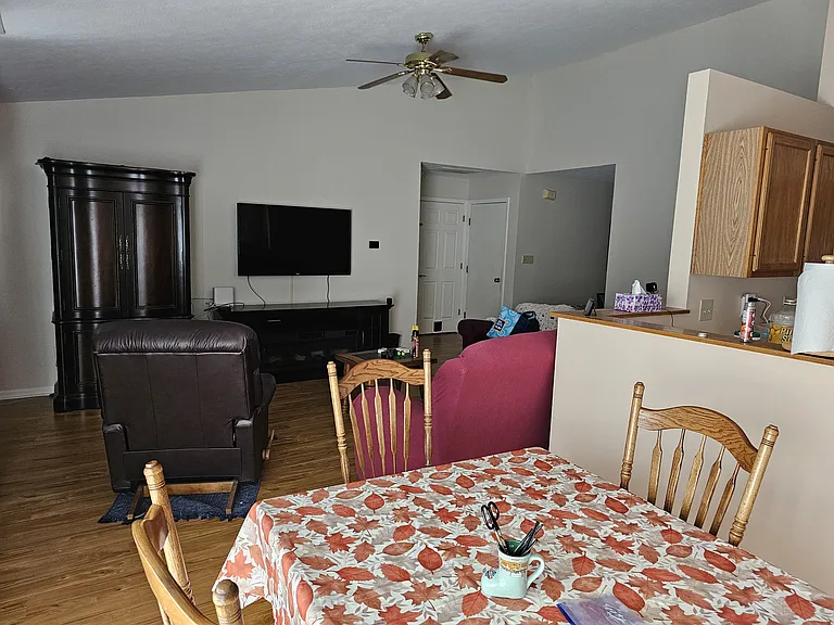 451 Sable Chase — Photo 9
