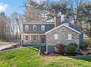 4689 Greenwood Dr, Allison Park, PA