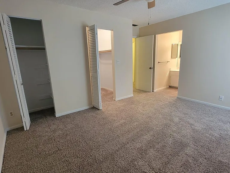 100 E Kentucky Ave #103-D — Photo 14
