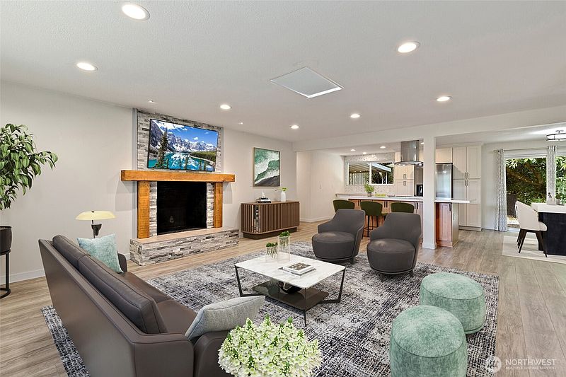 4th image of 10511 Cedrona Street SW