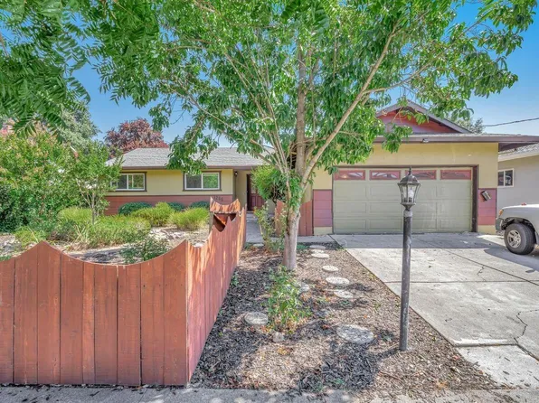 1266 Phyllis Street, Santa Rosa, CA 95401