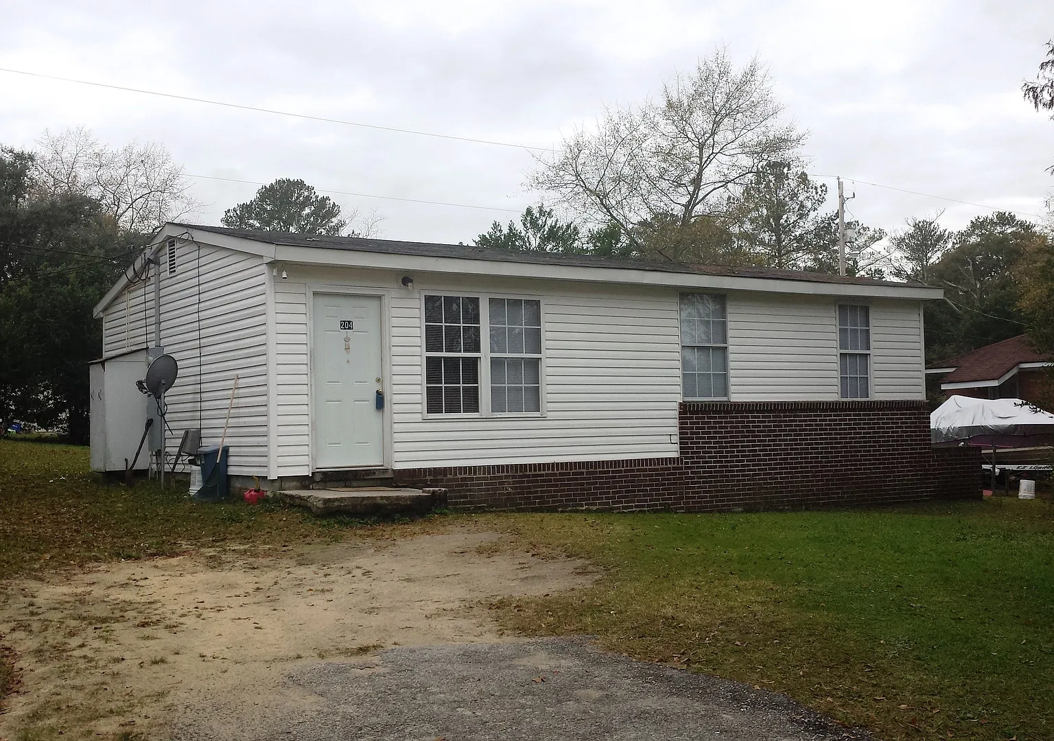 Quaint home off Farrow Road — Photo 2