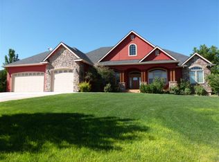 25306 Shadow Cir, Star, ID 83669