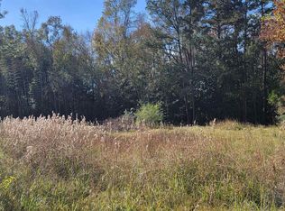 121 Oak Log Lake Rd., Conway, SC 29526