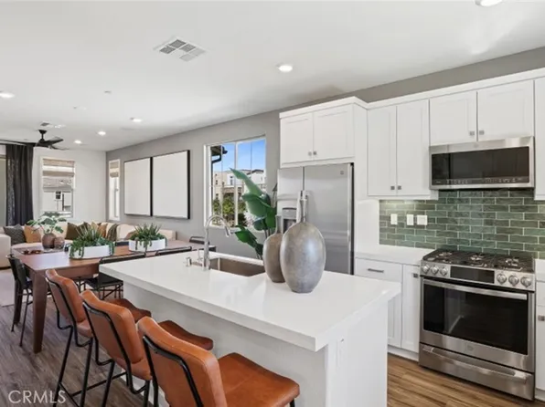 61 Graze Way, Mission Viejo, CA 92694