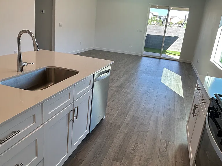 Kitchen/living room