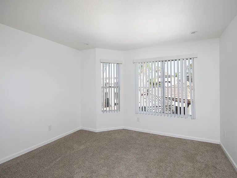 Mission Pacific Apartments — Photo 55