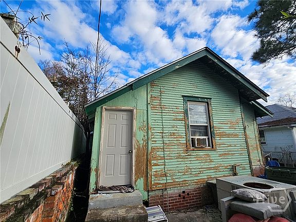 5th image of 645 E 40th Street