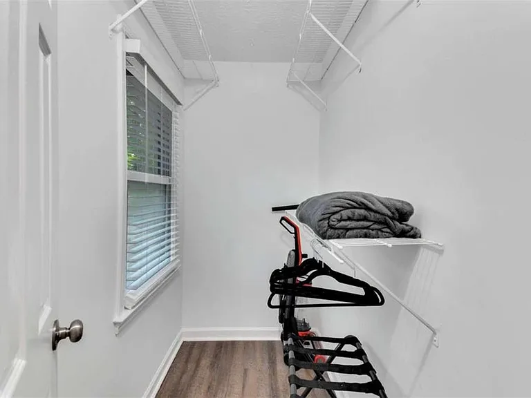 826 Moonlit Ln NW — Photo 16