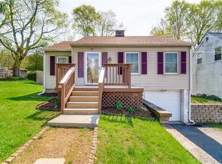 35 Lakeview St, Meriden, CT 06451