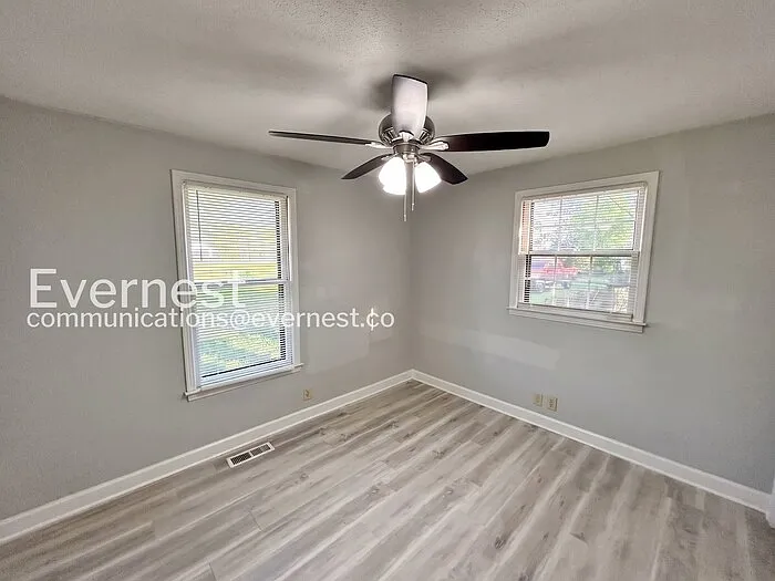 212 New Shackle Island Rd — Photo 10