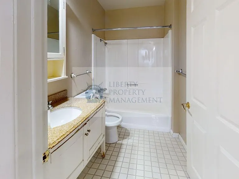 1313 Floyd Ave #119 — Photo 8