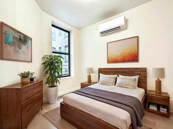 524 West 134th Street image 4 of 21