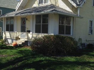 4914 Davenport St, Omaha, NE 68132