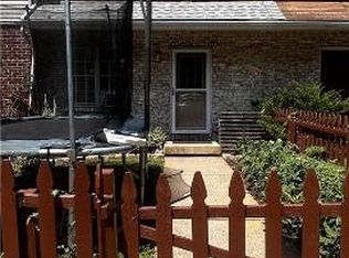 2821 Rhonda Ln, Allentown, PA 18103