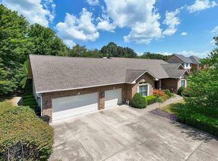 1410 Bradford Ln, Carbondale, IL 62902