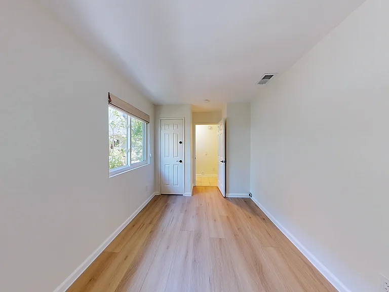 1872 Monrovia Ave #A8 — Photo 14