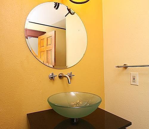 powder room