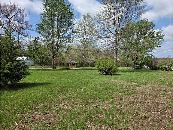 3rd image of 1404 SW 100th Rd