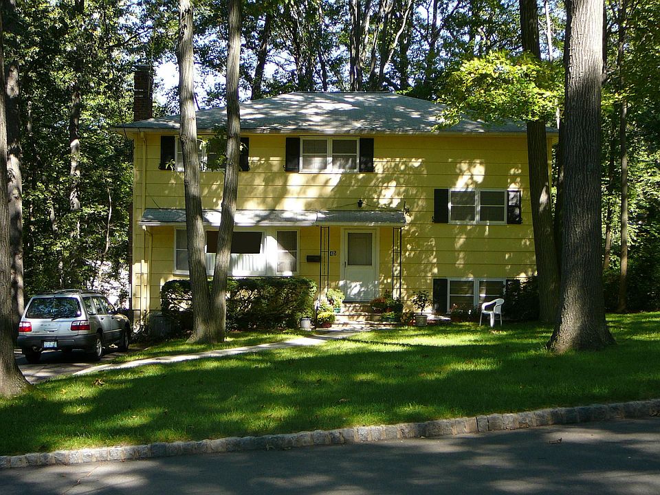 45 Old Oak Dr