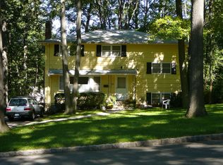 45 Old Oak Dr, Summit, NJ 07901