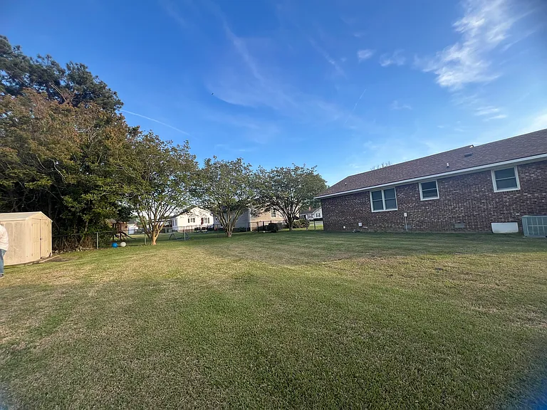 3815 Robin Rd — Photo 34