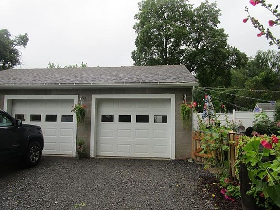 4th image of 37 Gilbert St