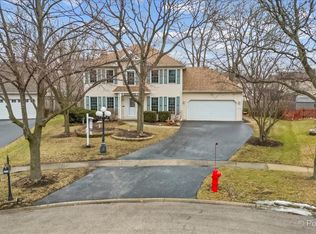 225 Aron Ct, Bartlett, IL