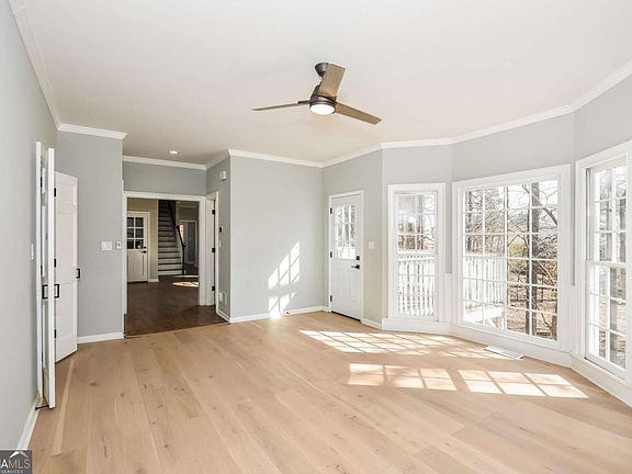 4th image of 730 Redlion Run