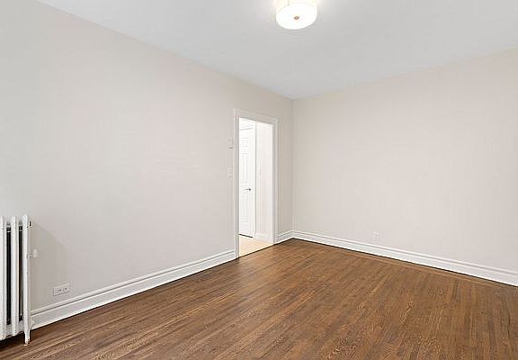 2nd image of 337 W 21st St #4E
