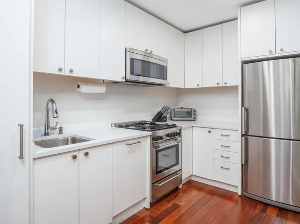 1111 Park Avenue 1C image 6 of 6