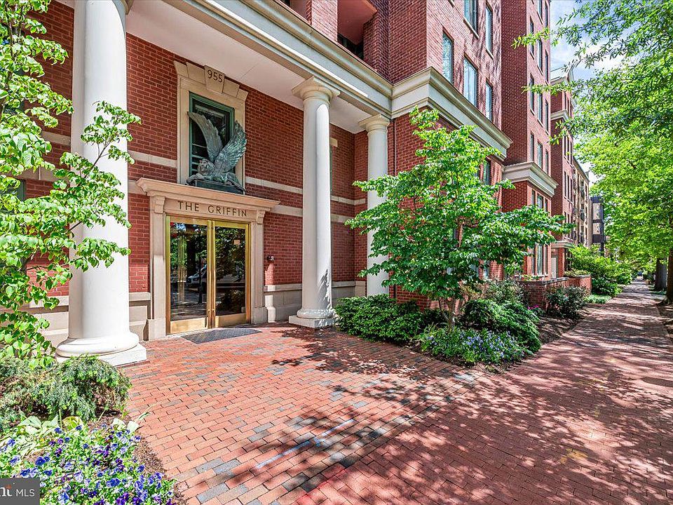 1st image of 955 26th St NW APT 409