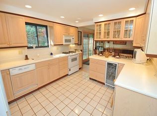 218 Grouse Dr, Elizabeth, PA 15037