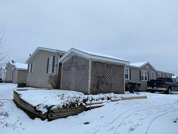 2nd image of 8125 Churchill St