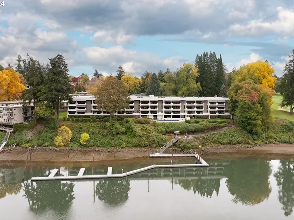 790 SE Webber St Unit 102, Portland, OR 97202