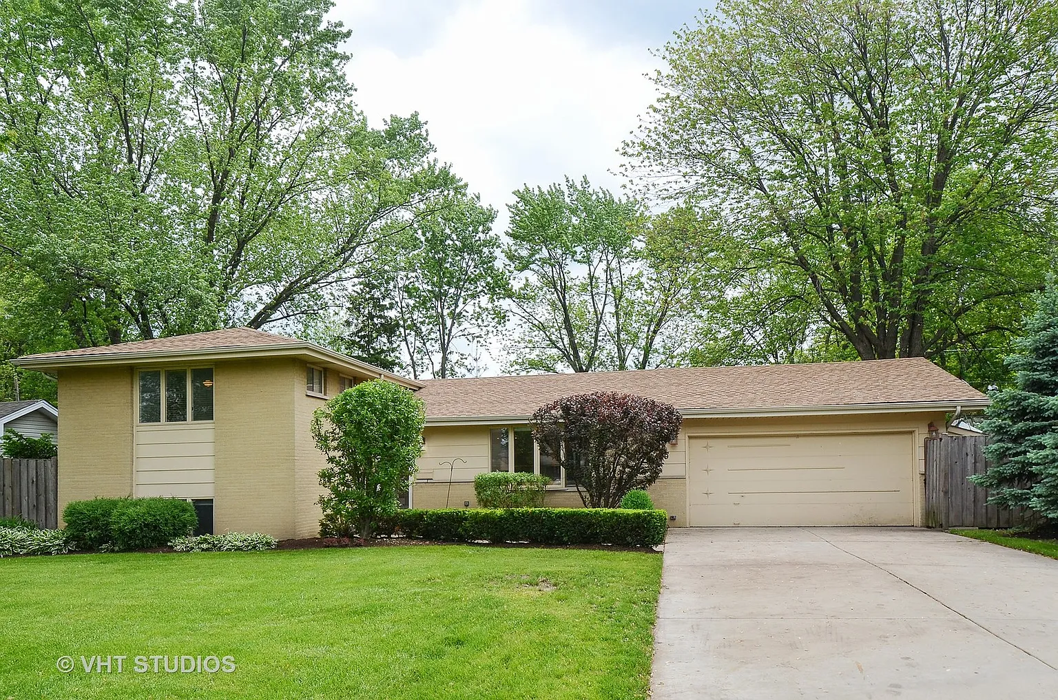 1219 Huber Ln photo 1