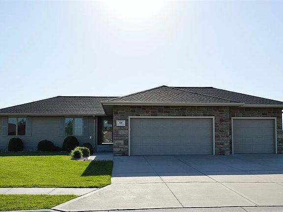 2nd image of 106 Christopher Cir