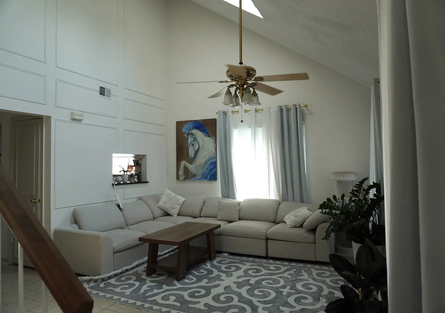 2 bed, 932 sqft, $2,400 — Photo 2