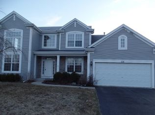 314 Cloverleaf Ct, Dekalb, IL 60115