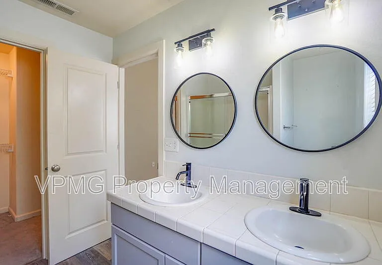 4013 NE 89th Way — Photo 17