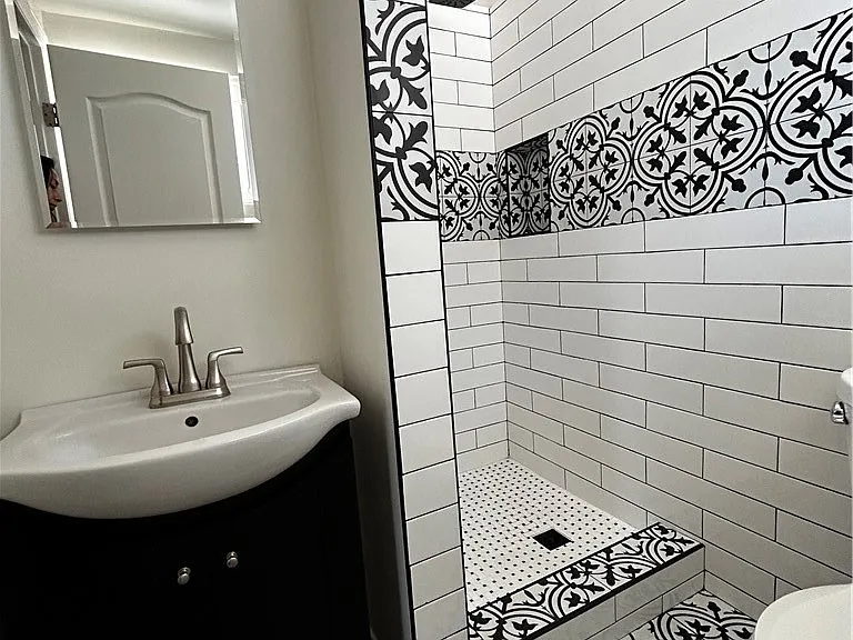 533 S Devon Rd — Photo 16