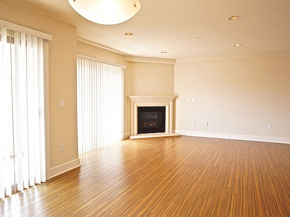 3rd image of 1417 Butler Ave Penthouse 1