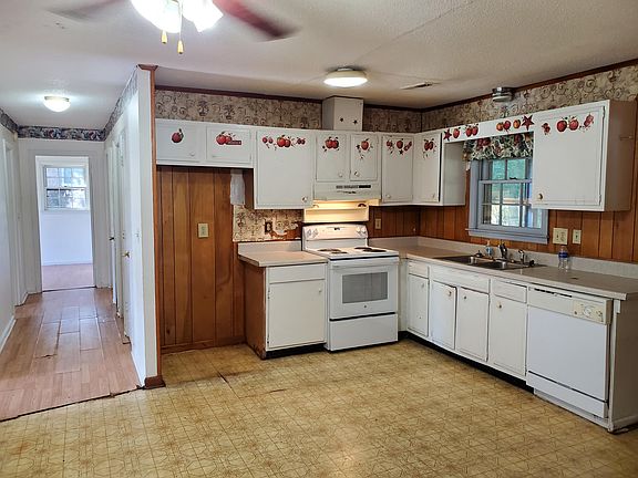 4th image of 110 Eagle Dr