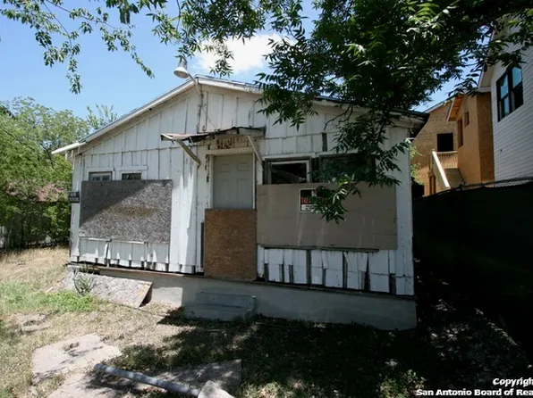 113 Brown Aly, San Antonio, TX 78202