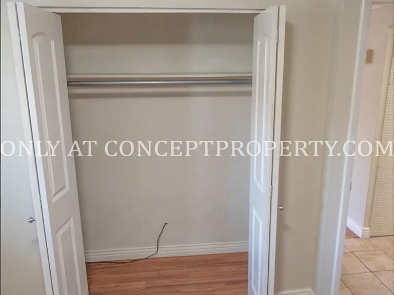 100 S Orchard Dr — Photo 4