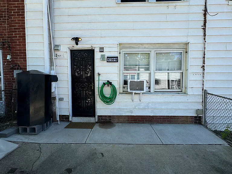 Lyman Pl NE — Photo 4