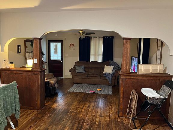 4th image of 601 Pine St